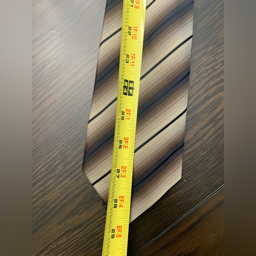Van Heusen striped tie - Picture 3 of 3